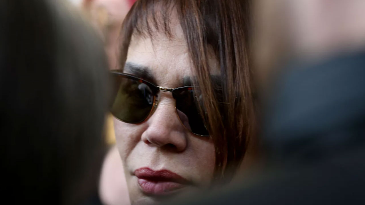 Sezen Aksu dinleyen varsa bugünden sonra bir kez daha düşünsün