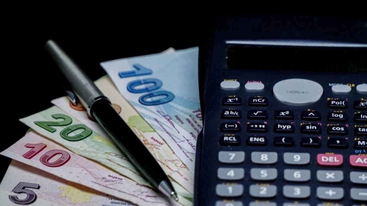 Foto - SGK Uzmanı Özgür Erdursun’dan 2026 Asgari Ücret Tahmini: En iyi ihtimali maalesef diyerek duyurdu