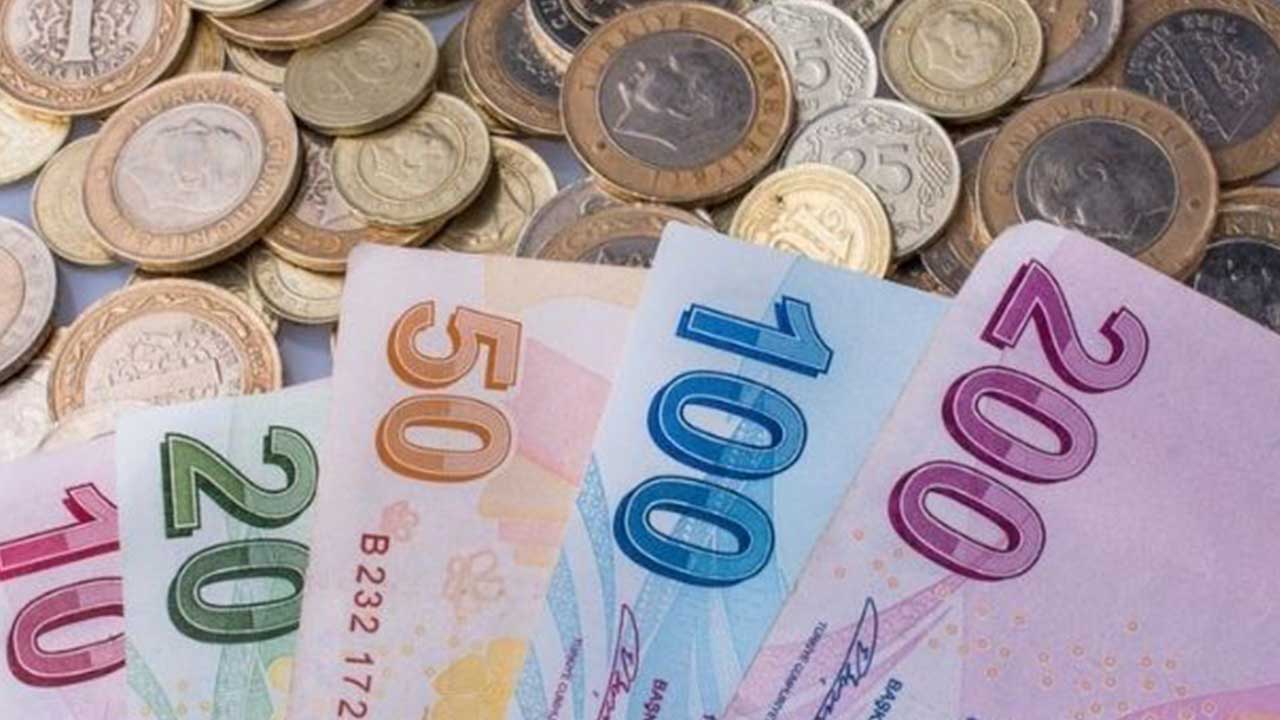 Foto - Emekli maaşı uyarısı: 1 hafta içinde SGK'ya başvuru yapmayanların maaşı yüzde 30 daha az olacak