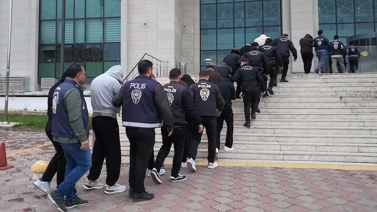 Foto - Siber çeteye darbe, 1.2 milyarlık kirli çark deşifre edildi! Kırıkkale merkezli dev operasyonda tutuklamalar var!