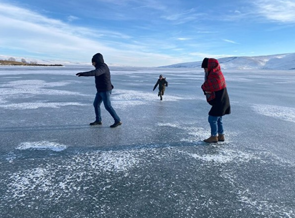 Foto - Sibirya değil Türkiye! Dere ve göller buz tuttu