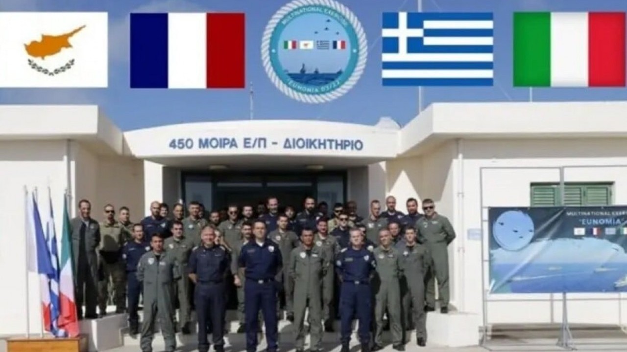 Foto - Sıcak gelişme: Savaş uçakları, gemiler, helikoopterler, İHA'lar Türkiye'ye karşı ilerlemeye başladı