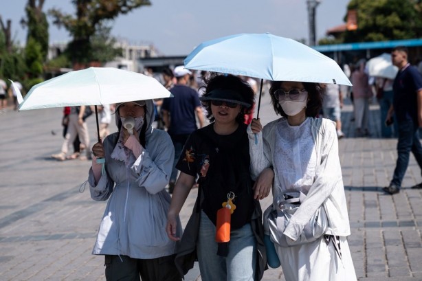 Sıcak hava geri dönüyor Lodos uyarısı geldi! Baş ağrısına dikkat
