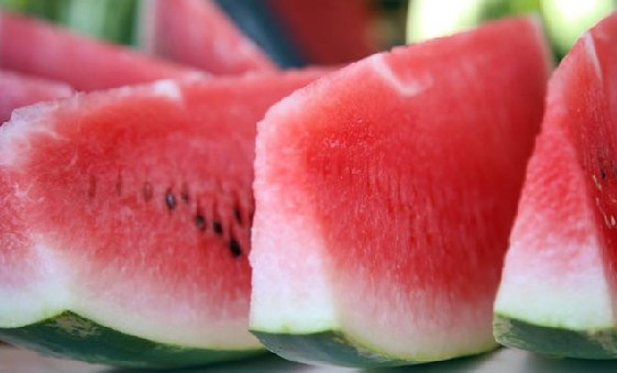 Foto - Sıcak havalarda yemeden önce 2 kez düşünün! Canan Karatay uyardı! Meğer yazın tükettiğimiz...