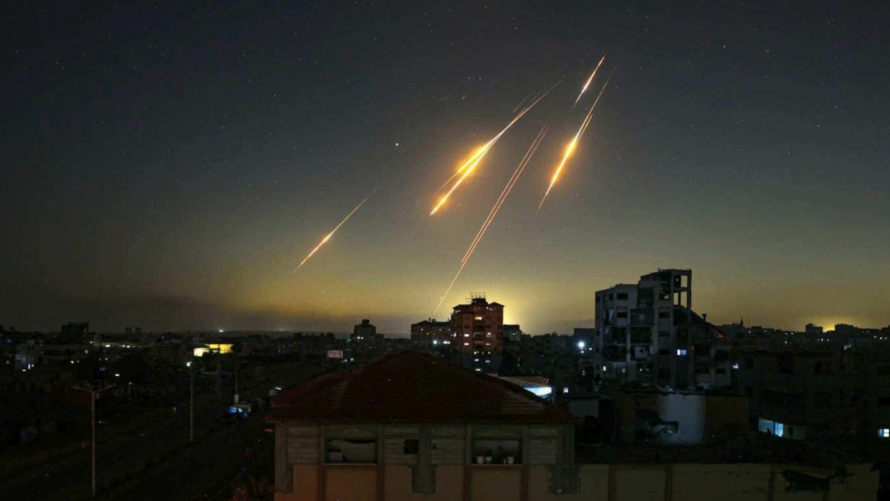 Foto - Sıcak saatler! Havalanan İHA'lar İsrail'i vurdu