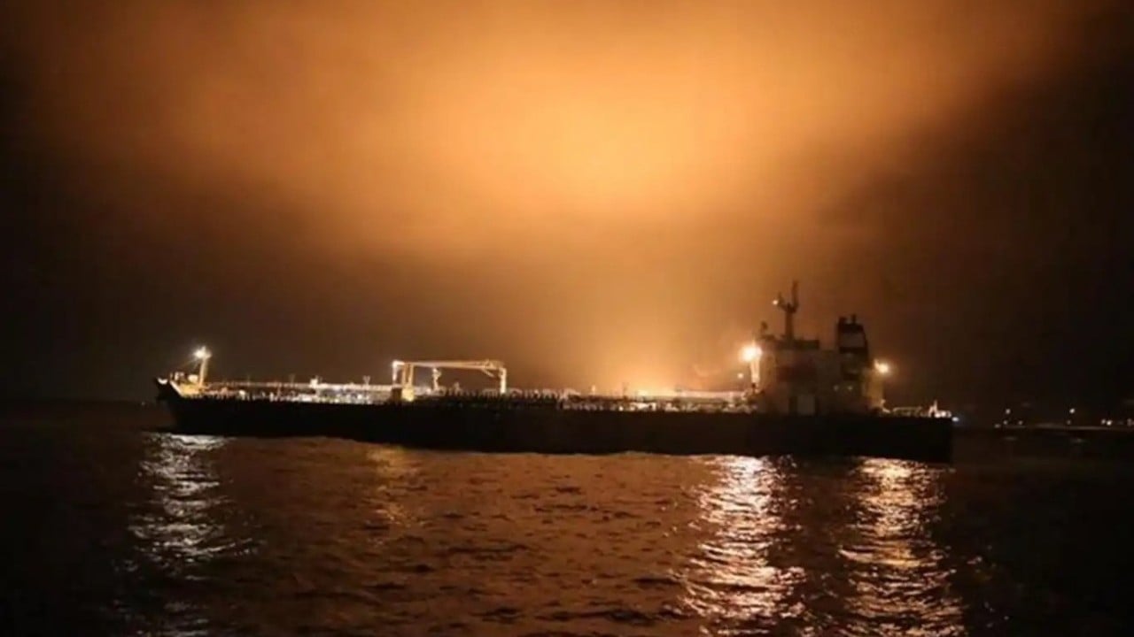 Sıcak saatler: Gemiye el konuldu