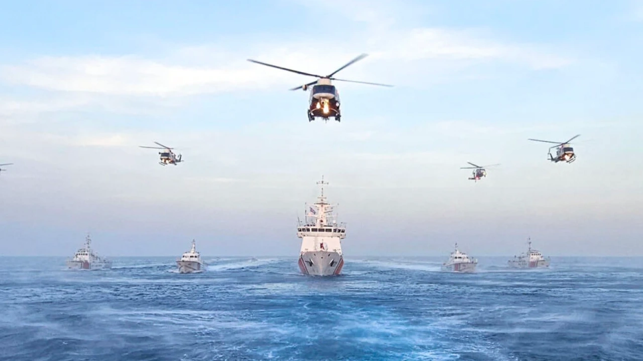 Foto - Sıcak saatler: Türkiye 92 savaş gemisi, savaş helikopteri, savaş uçakları ve İHA'larla harekete geçti