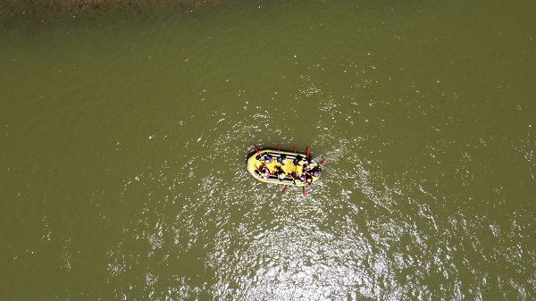 Sıcaklara raftingli çözüm