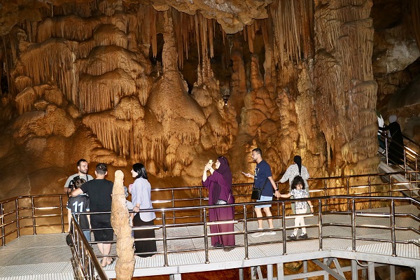 Foto - Sıcaklardan bunalanların rotası: Karaca Mağarası