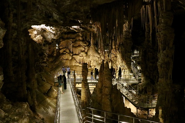 Foto - Sıcaklardan bunalanların rotası: Karaca Mağarası