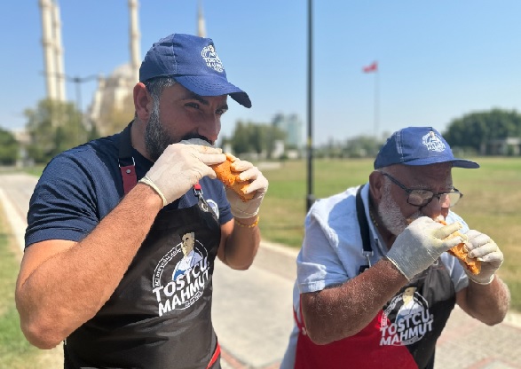 Foto - Sıcaklık 50 dereceyi aştı! Güneş altında ne pişirdiklerine inanamayacaksınız
