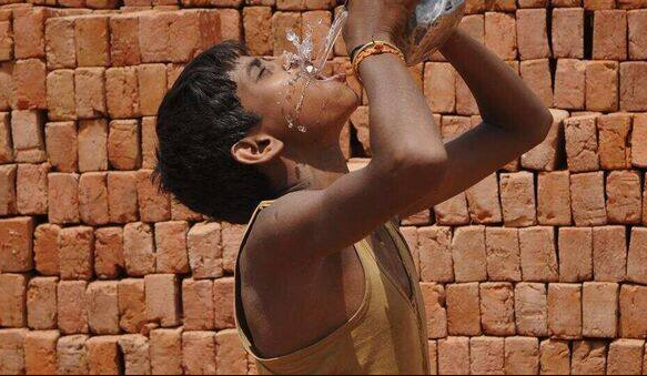 Foto - Sıcaklık 52 dereceye çıktı! Devlet ceza kesecek...