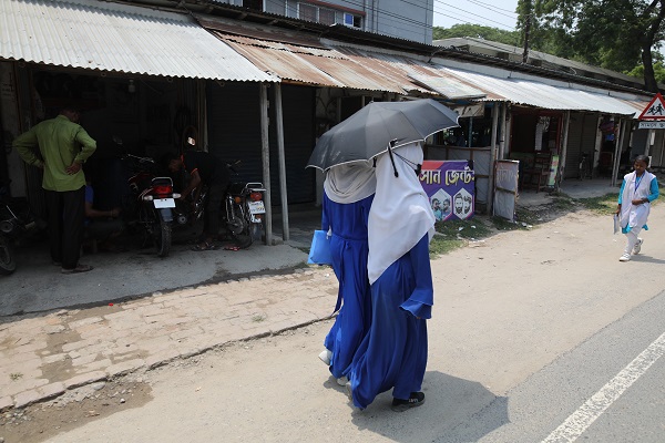 Foto - Sıcaklık sebebiyle eğitime ara verildi