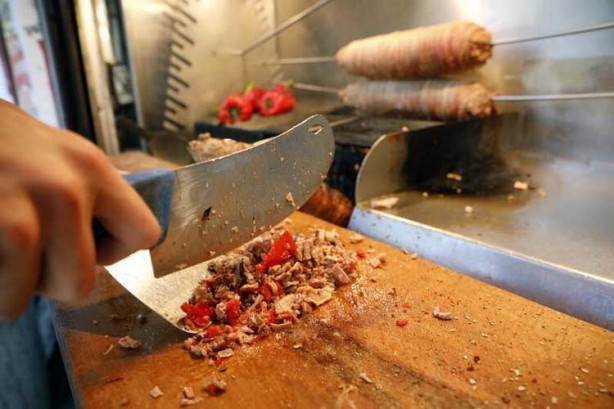 Foto - Sıcakta sokakta satılan yiyeceklere dikkat