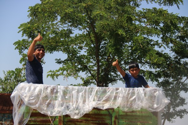 Foto - Sıcaktan bunalan çocukları için bakın ne yaptı!