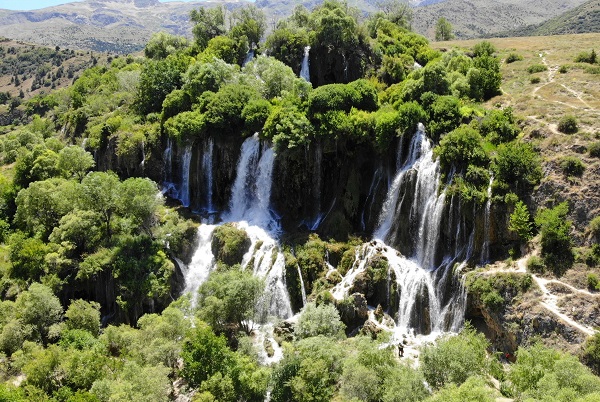 Foto - Sıcaktan bunalanlar oraya akın ediyor