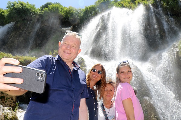 Foto - Sıcaktan bunalanlar oraya akın ediyor