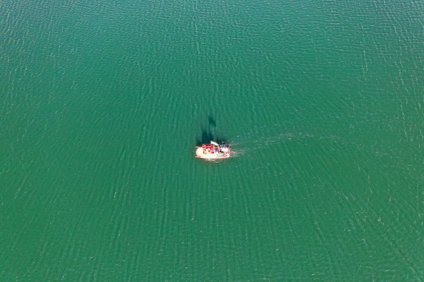 Foto - Sıcaktan bunalanlar oraya koşuyor