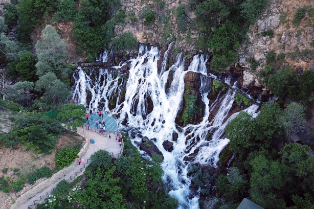 Foto - Sıcaktan kaçan soluğu bakın nerede aldı