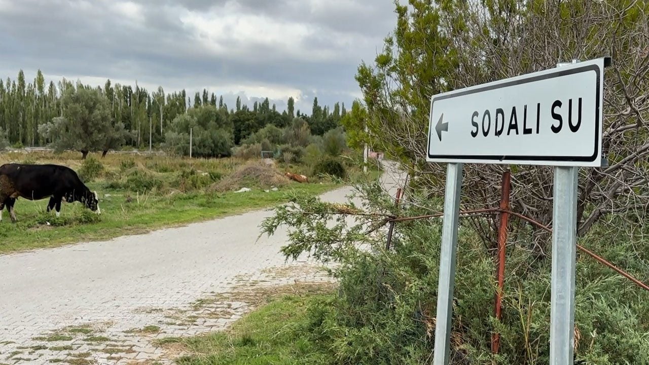 Foto - Şifa umuduyla kilometrelerce yol geliyorlar! Bu köyde musluktan soda akıyor