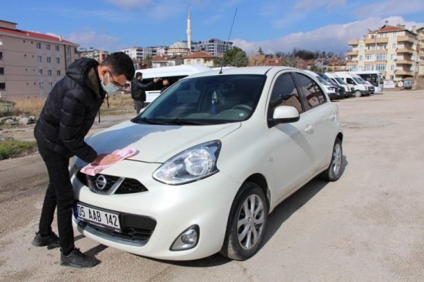 Foto - Sıfır araç almışlardı, gelen telefon şok oldular!