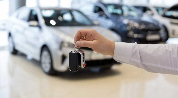 Foto - Sıfır araçlar liste fiyatının altına düştü: Sektör uzmanından "stok" uyarısı