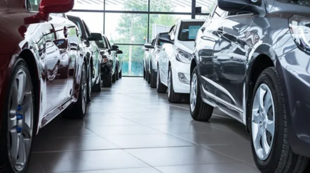 Foto - Sıfır araçlar liste fiyatının altına düştü: Sektör uzmanından "stok" uyarısı