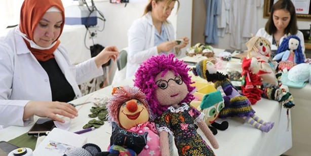 Sıfır Atık Projesi: Kadınların ellerinde yeniden doğuyorlar! Atık malzemeler oyuncak oluyor
