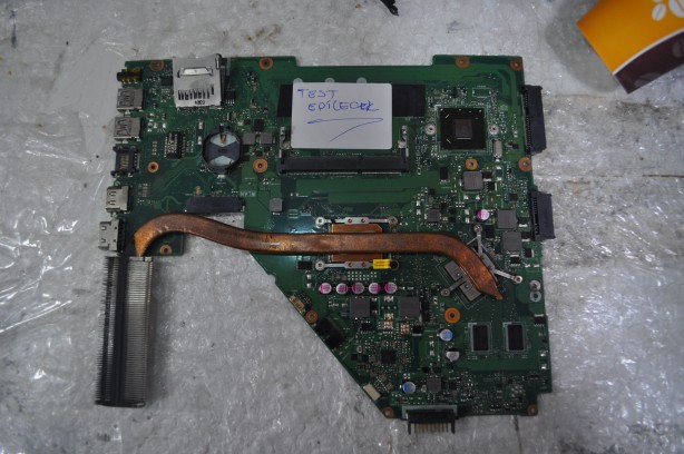 Foto - Sıfır bilgisayar almak hayal oldu! Tamirciler doldu taştı