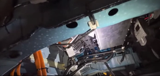 Foto - Sıfır Togg’u ekspertize soktu! Tamir ustası gördüğü manzara karşısında şok oldu