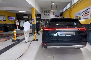 Sıfır Togg’u ekspertize soktu! Tamir ustası gördüğü manzara karşısında şok oldu