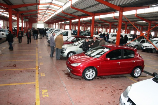 Foto - Sıfır ve ikinci el araba fiyatlarında görülmemiş gelişme! Bir haftada rekor zam!