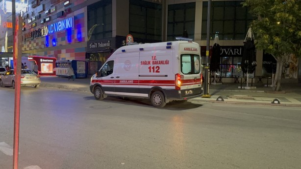 Foto - "Sigaram yok" deyince sırtından bıçaklanarak yaralandı