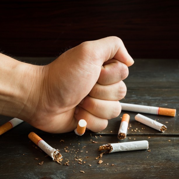 Foto - Sigarayı bırakmak istemeyenlerin inandığı efsaneler