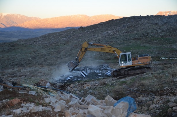 Foto - Siirt'te asker PKK'nın sözde 'mahkemesini' yıktı