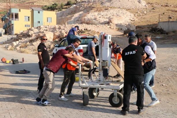 Foto - Siirt'te korkutan olay! Yer altından sesler geliyor