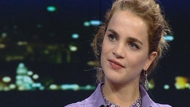 Foto - Sıkı AK Partili ve Erdoğancı olarak biliniyordu! Eski manken Tuğçe Kazaz seçimde o partiye oy vereceğini açıkladı! Bu kez herkesi ters köşe yaptı