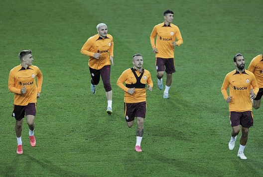 Foto - Sil baştan değişti: Galatasaray'ın yıldızı için Avrupa'da dev yarış! Bonservis rekoru geliyor