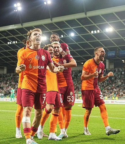 Sil baştan değişti: Galatasaray'ın yıldızı için Avrupa'da dev yarış! Bonservis rekoru geliyor