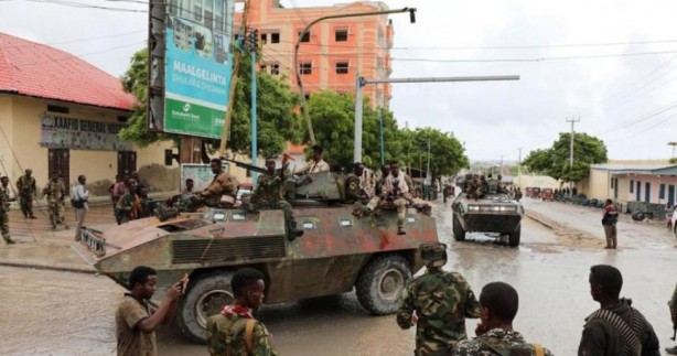 Foto - Silahlı çatışmaların ortasında büyüyen çocuk askerler!