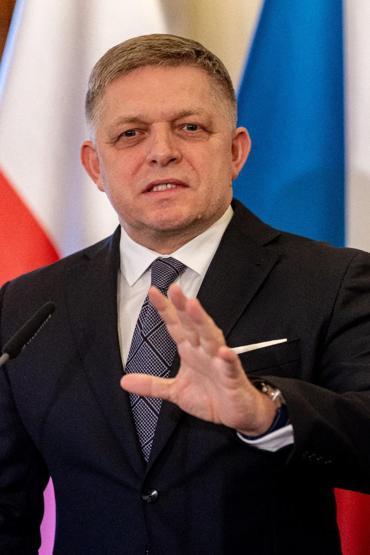 Foto - Silahlı saldırıya uğrayan Slovakya Başbakanı Fico'nun sağlık durumu açıklandı