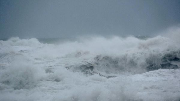 Foto - Şile ve Karaburun sahilinde dev dalgalar