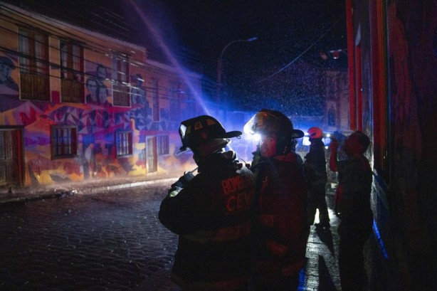 Foto - Şili’deki orman yangınında evler küle döndü