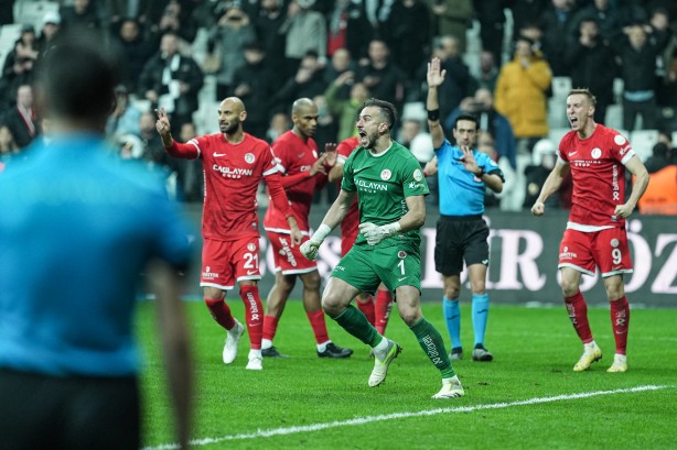 Foto - Şimdi Aboubakar efendi düşünsün! Futbolu iflas etti artık: Duyan bu gelişmeye inanamadı