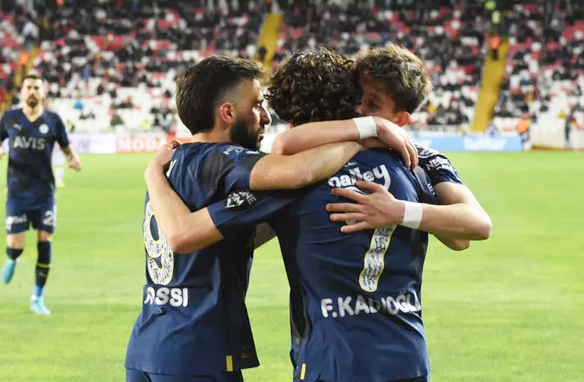 Foto - Şimdi de onun için kuyruktalar... Prens Selman düğmeye bastı! Süper Lig'in yıldızına kancayı attı...