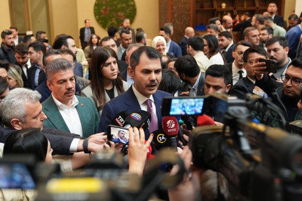 Foto - Şimdi Fatih Erbakan düşünsün… Murat Kurum’dan Yeniden Refahlılara saf değiştirtecek çağrı