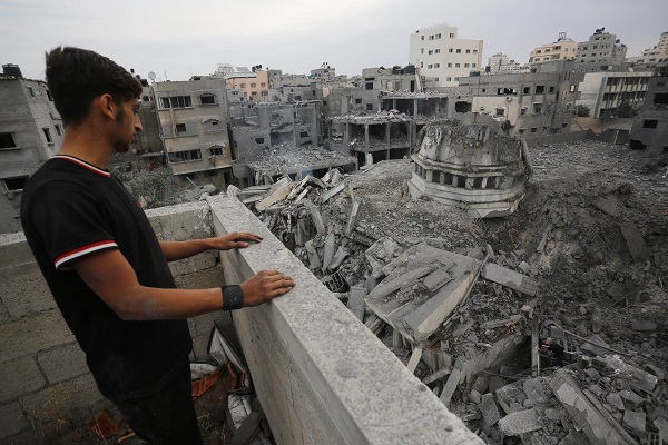 Foto - Şimdiye kadar 4 cami yıkıldı! İsrail El-Yermuk Camisi'ni vurdu