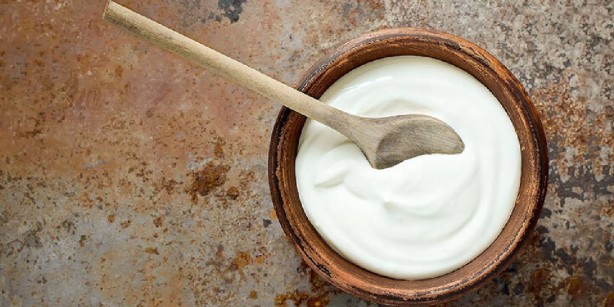 Foto - Şimdiye kadar denemediğinize pişman olacaksınız! Yoğurdun içine biraz ondan katan zımba gibi oluyor: İşte o mucizevi ikili