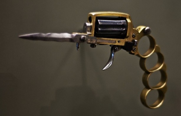 Foto - İnsanlık tarihinin en kötü silahları