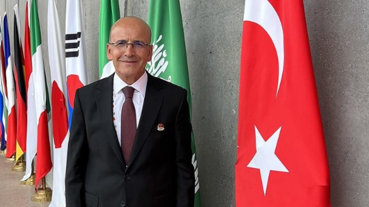 Şimşek’ten Net Mesaj: "Enflasyon Tek Haneye Düşecek, Türkiye Sürdürülebilir Büyümeye Dönüyor!"